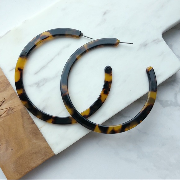 Jewelry - Restock Large Brown Tortoise Resin Hoop Earrings